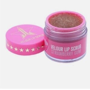 Jeffree Star Velour Lip Scrub – Strawberry Gum